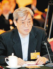 復(fù)出李長江低調(diào)參會婉拒采訪 稱未準備好提案