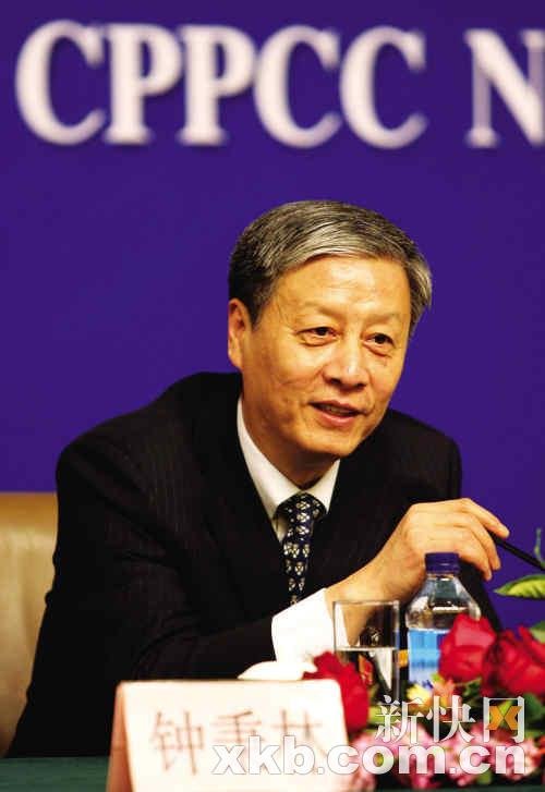 今年700萬(wàn)大學(xué)生要找工 就業(yè)問題非常嚴(yán)峻