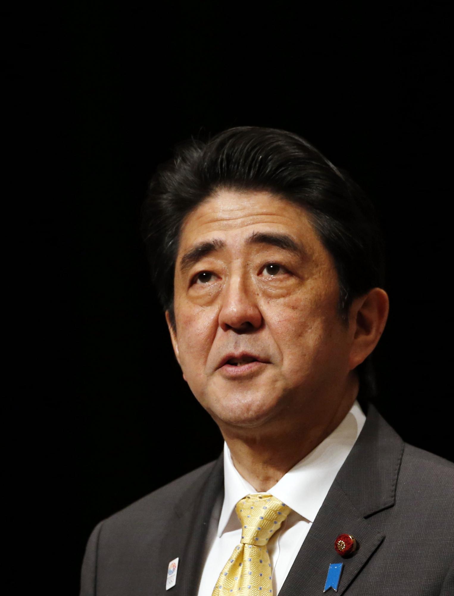 2月7日，日本首相安倍晉三出席一個名為“要求北方領(lǐng)土全國大會”的民眾集會。