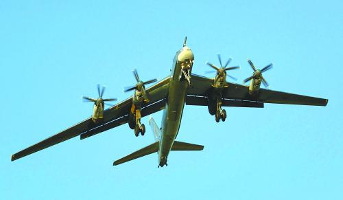 俄圖-95轟炸機(jī)。