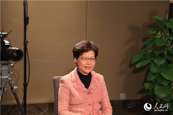 香港特別行政區(qū)行政長(zhǎng)官林鄭月娥在北京接受人民網(wǎng)專(zhuān)訪(fǎng)。人民網(wǎng)記者 賈文婷攝