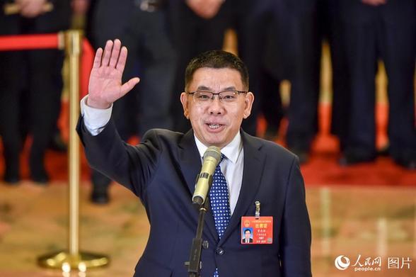 全國人大代表、廣西柳工集團有限公司董事長曾光安。