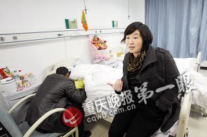 病床前，宋女士講述事發(fā)經(jīng)過。