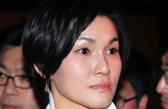 李敘顯(Lee Seo-Hun)，38歲，第一毛織(Cheil Industries)，執(zhí)行副總裁，韓國(guó)