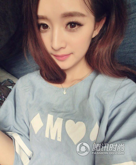 90后嫩模酷似翻版楊冪 堅(jiān)稱(chēng)從未整容