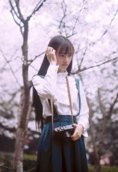 雪糕?；ňW(wǎng)絡(luò)走紅 盤點意外走紅的高校美女（組圖）